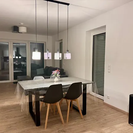 White&grey דירה *